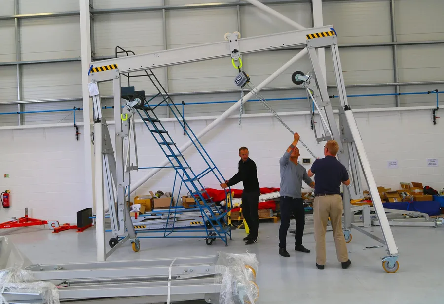 Simple Portable Aluminum Gantry Crane image 2